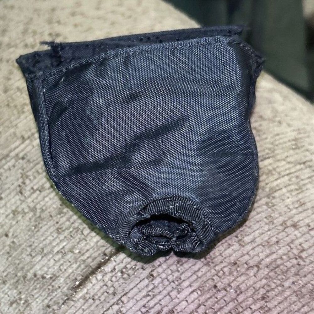 Four Paws Walk-About Quick-Fit Dog Muzzle, Size Small - Gently Used